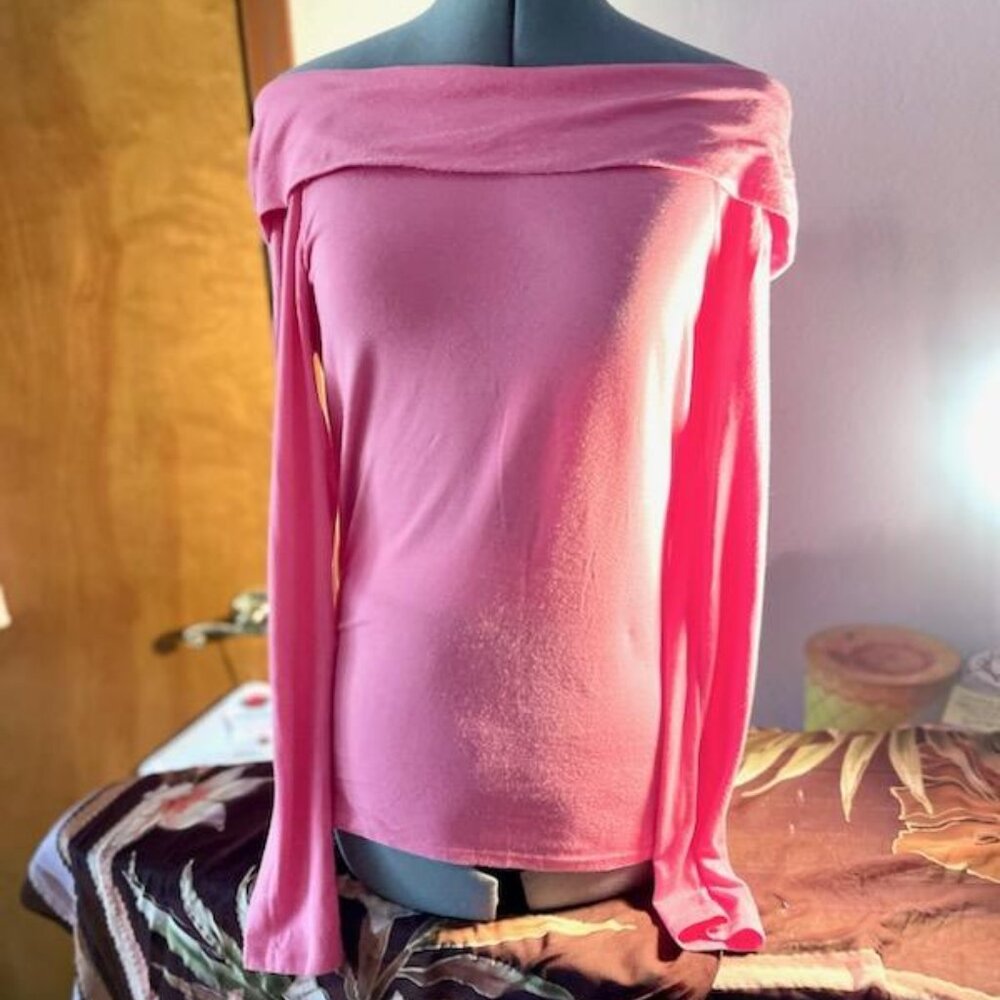 Elie Tahari  Hot Pink Top. Size S, Stretchy